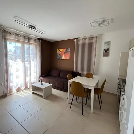 Irena Appartement *